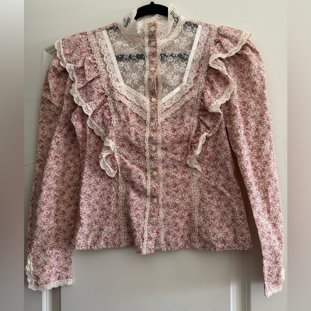 Vintage 1980s floral Jessica’s Gunnies Blouse size XS